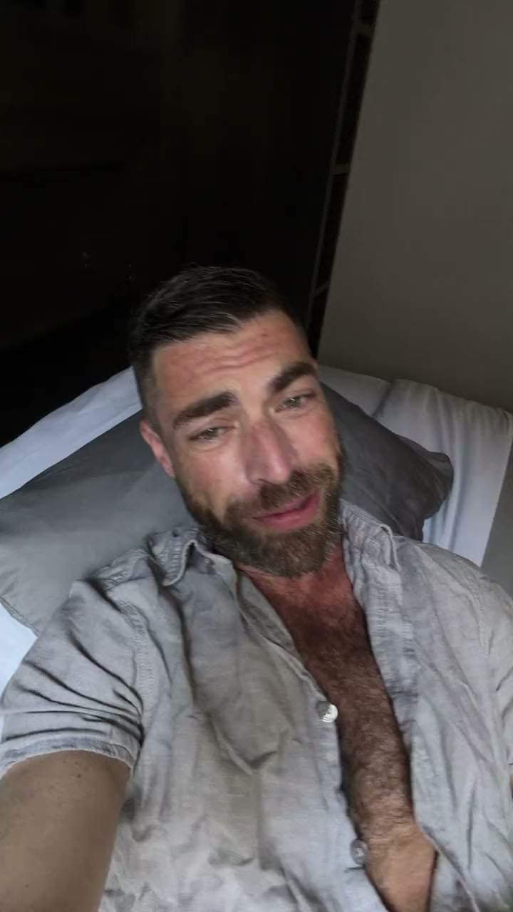 Matt s’exerce à dire merci en mode franglais